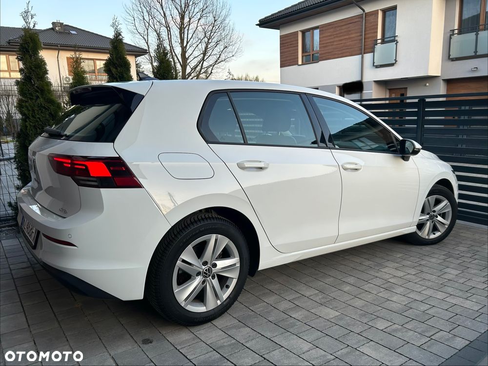 Volkswagen Golf 1.0 eTSI Life DSG - 4