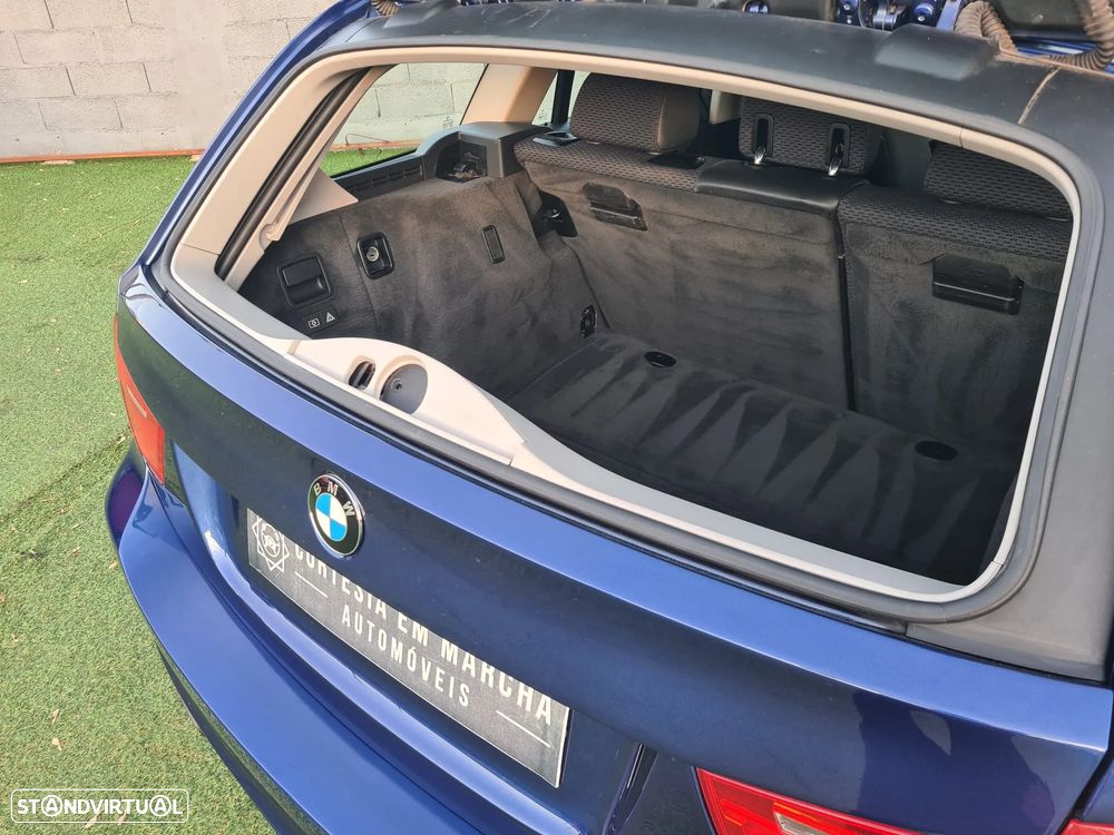 BMW 320 d DPF Edition Sport - 14