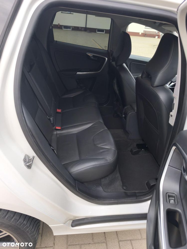 Volvo XC 60 D4 Geartronic Momentum - 7