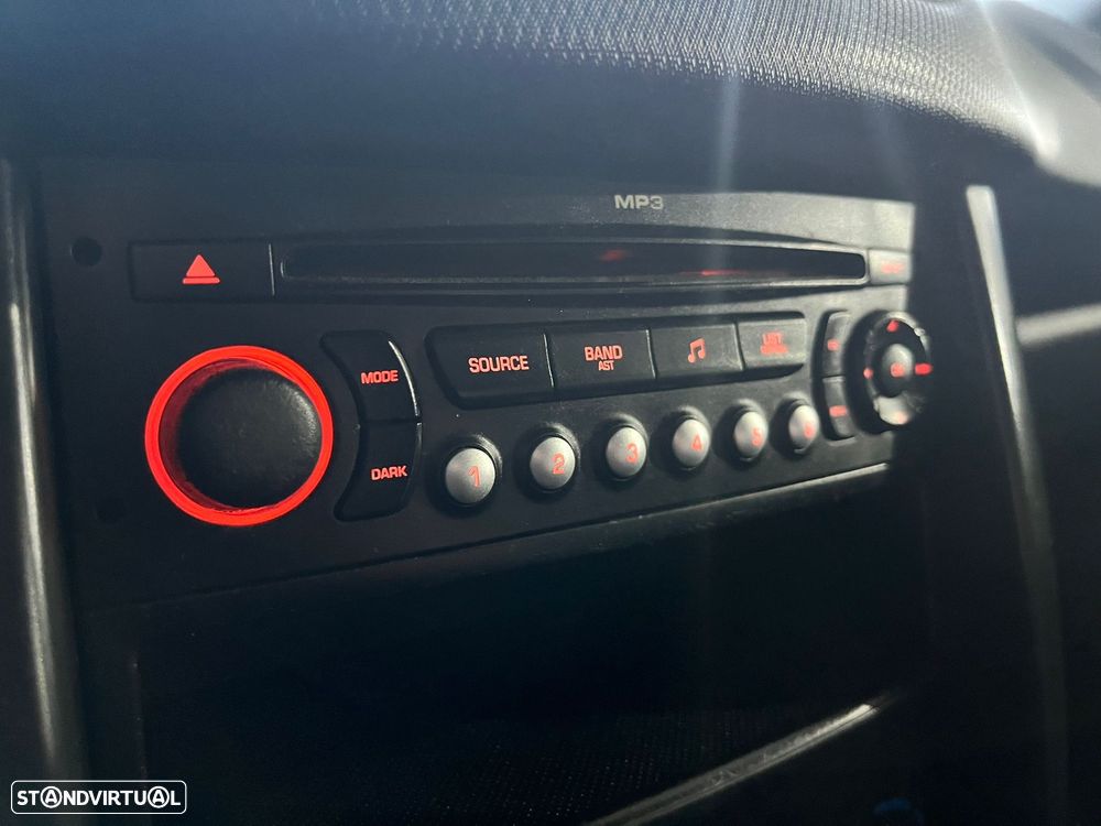 Peugeot 207 1.4 16V Open - 17