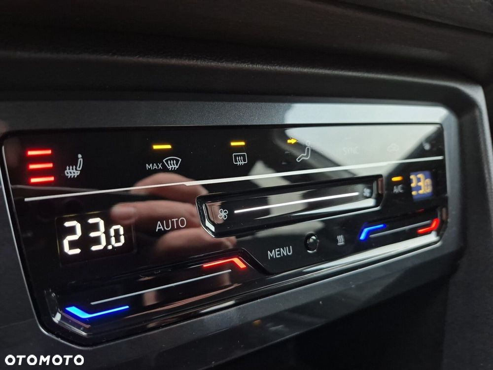 Volkswagen Tiguan Allspace 2.0 TSI 4Mot Elegance DSG - 24