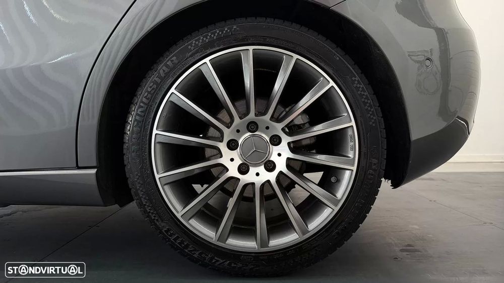 Mercedes-Benz A 180 d Style Plus Aut. - 29