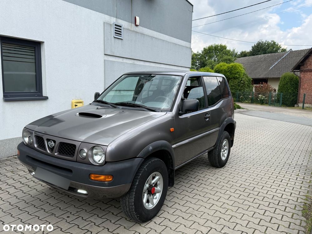 Nissan Terrano 2.7 TDi Sport - 5