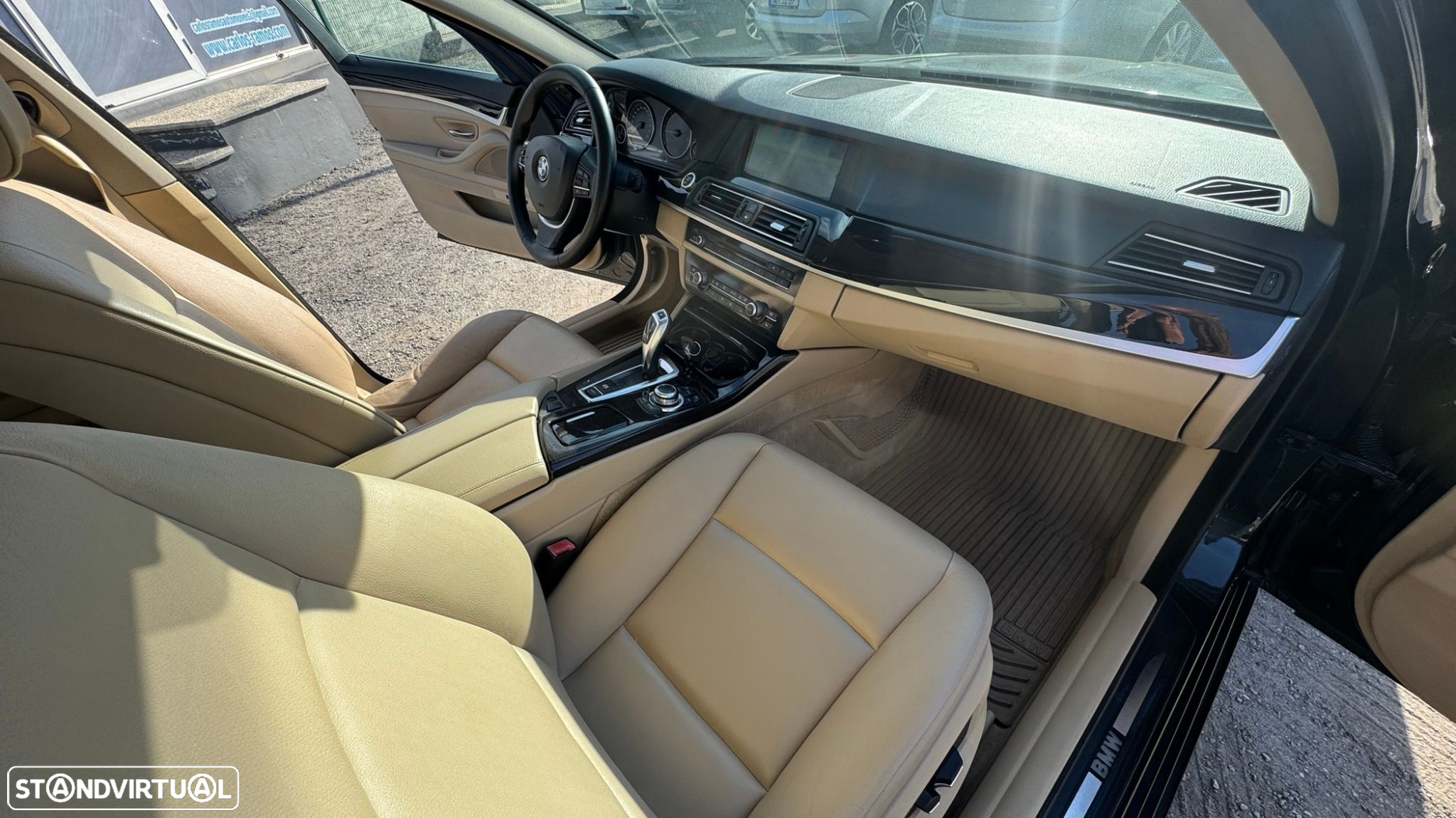 BMW 520 d Exclusive Auto 123g - 25