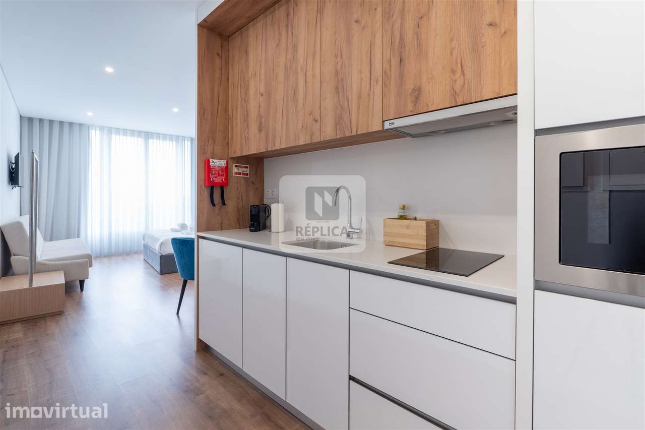 Apartamento T0 Renovado no Centro do Porto | Investimento com Rentabil - Grande imagem: 2/17