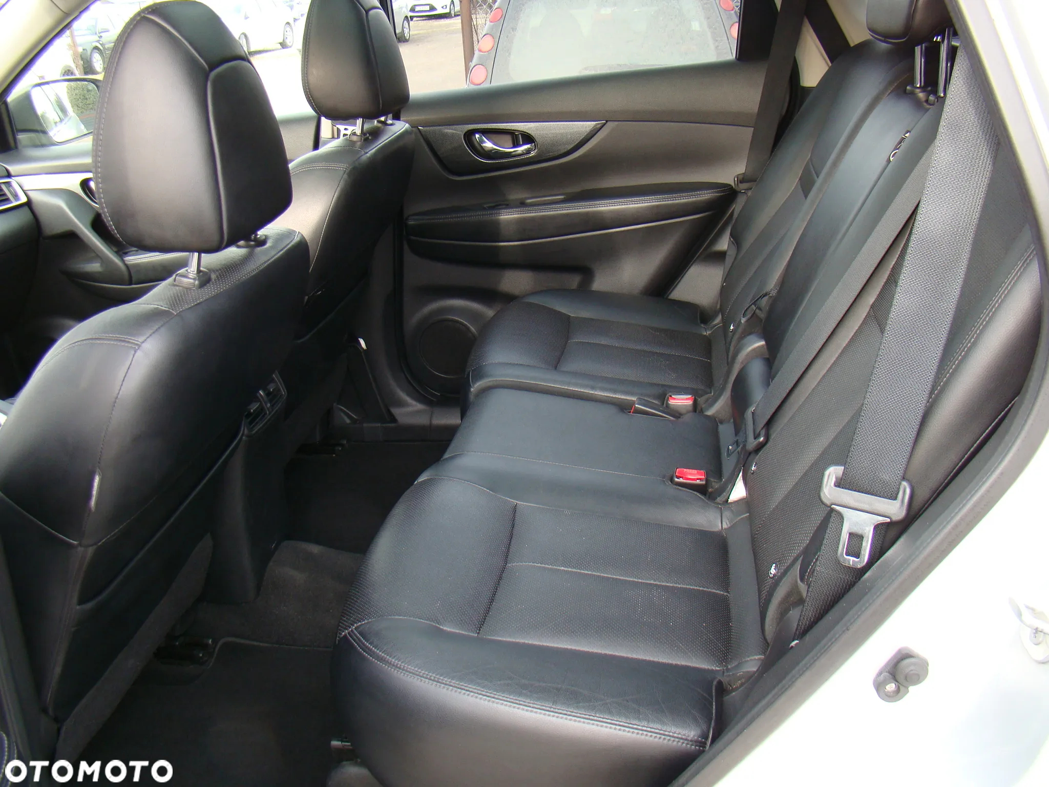 Nissan X-Trail 1.6 DCi Tekna 2WD Xtronic 7os - 10