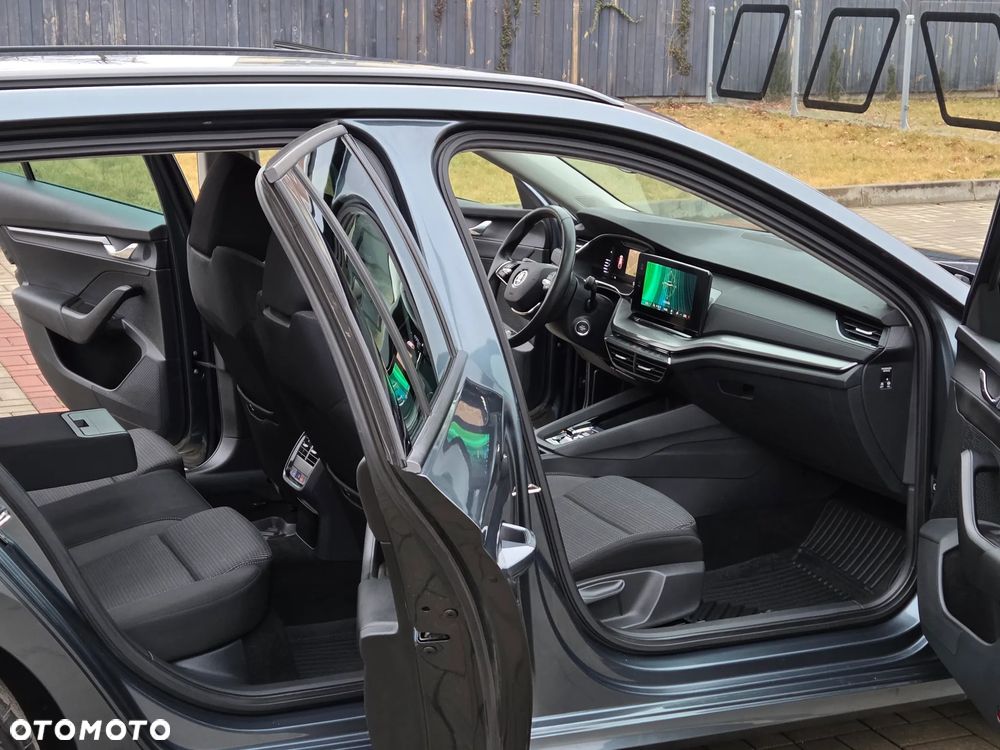 Skoda Octavia 2.0 TDI DSG Edition - 18