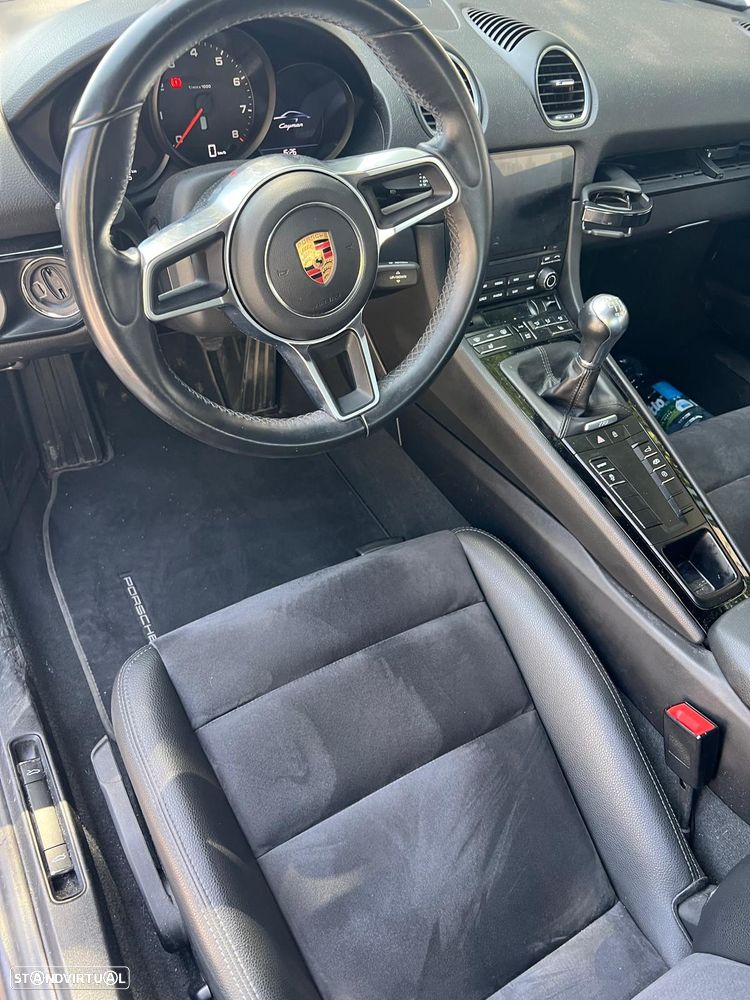 Porsche 718 Cayman - 20