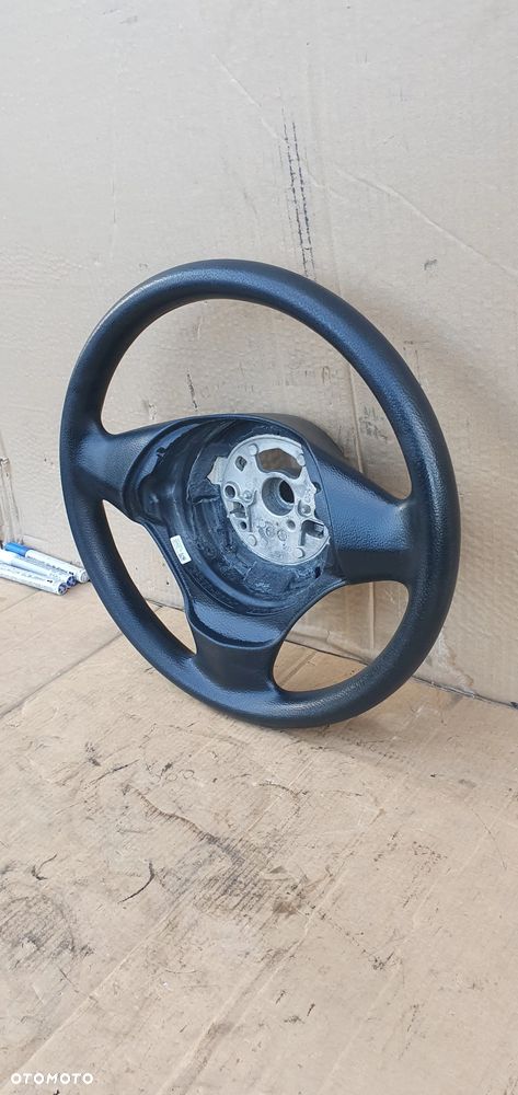 Kierownica oryginalna trójramienna BMW I E81 - 3