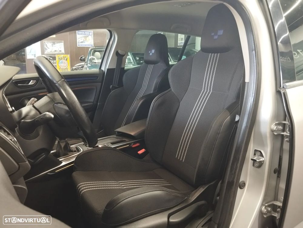 Renault Mégane Sport Tourer 1.5 Blue dCi GT Line - 18