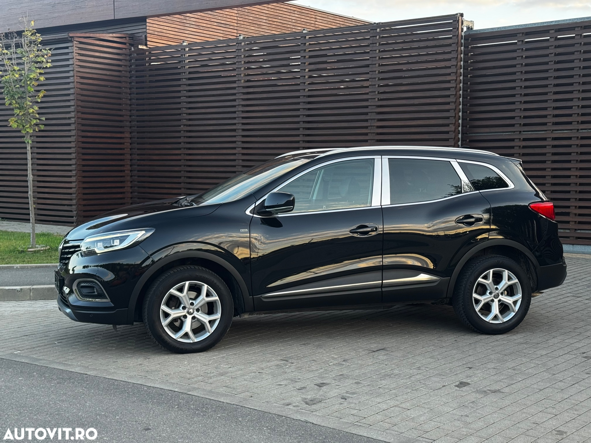 Renault Kadjar TCe 160 GPF BOSE EDITION - 6