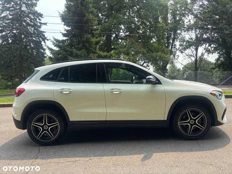Mercedes-Benz GLA 250 8G-DCT AMG Line - 4