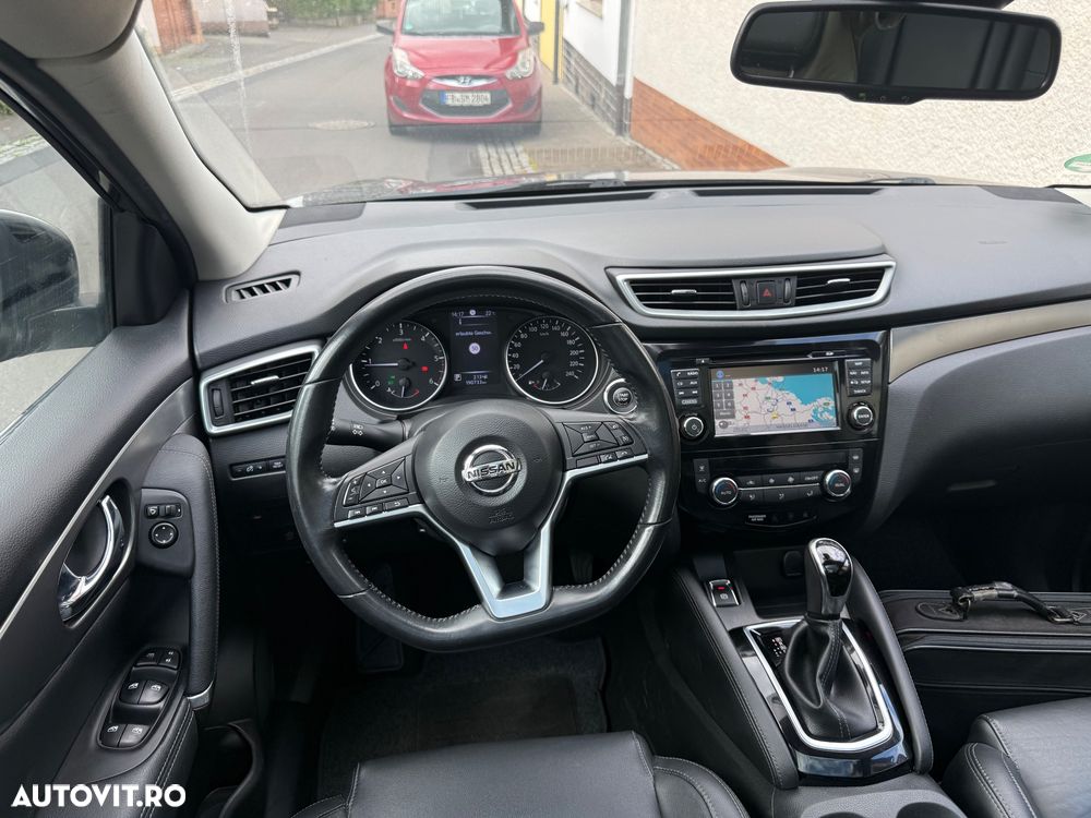 Nissan Qashqai 1.6 DCI Start/Stop X-TRONIC Tekna - 23