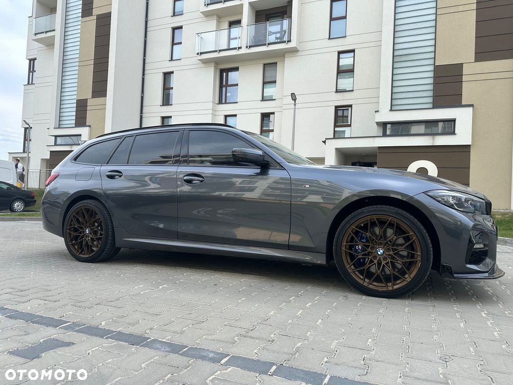 BMW Seria 3 320d xDrive mHEV - 9