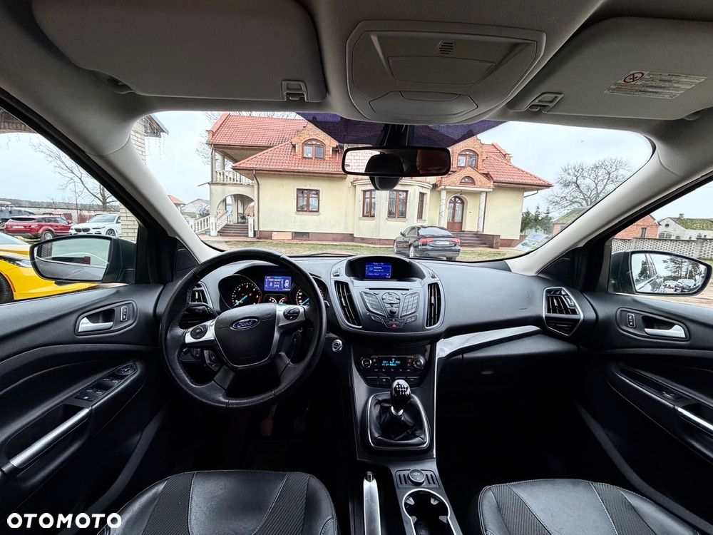 Ford Kuga 2.0 TDCi 2x4 Titanium - 11