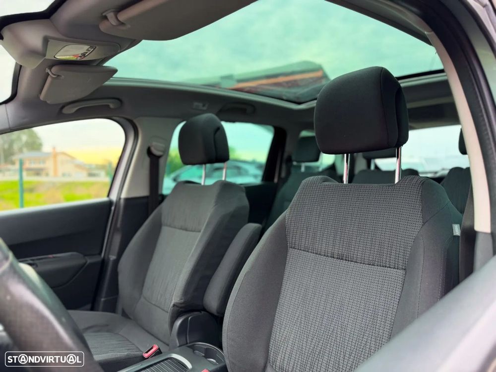 Peugeot 5008 1.6 E-HDi Active 2-Tronic - 16