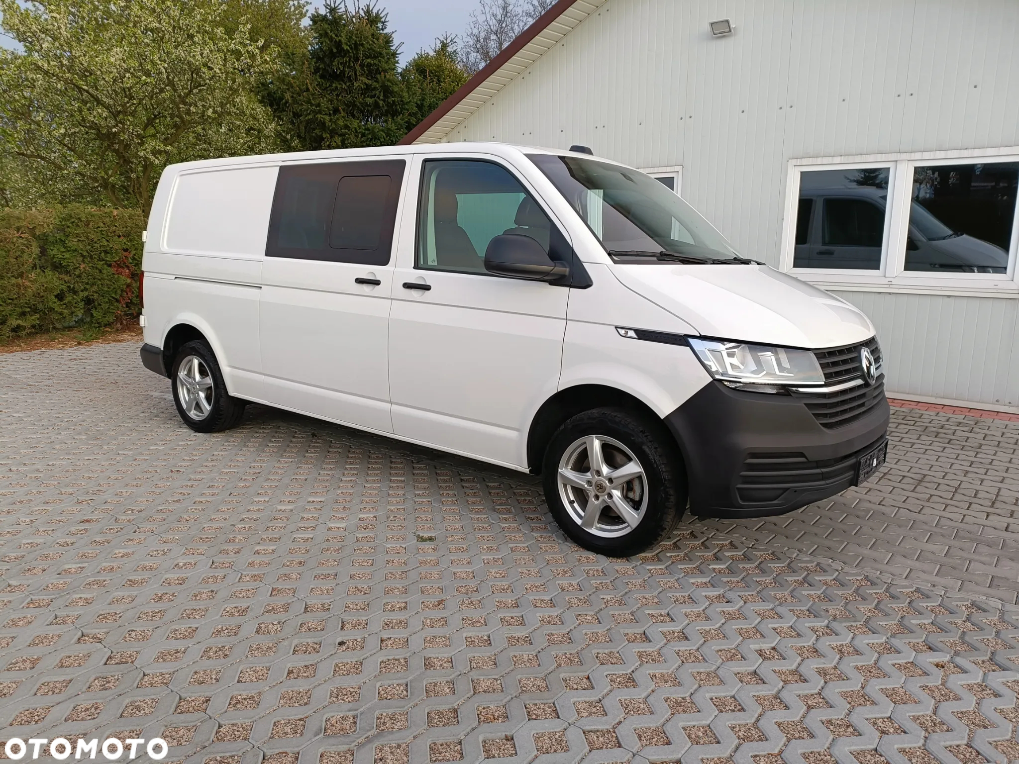 Volkswagen Transporter TDI Lang Plus Edition - 6
