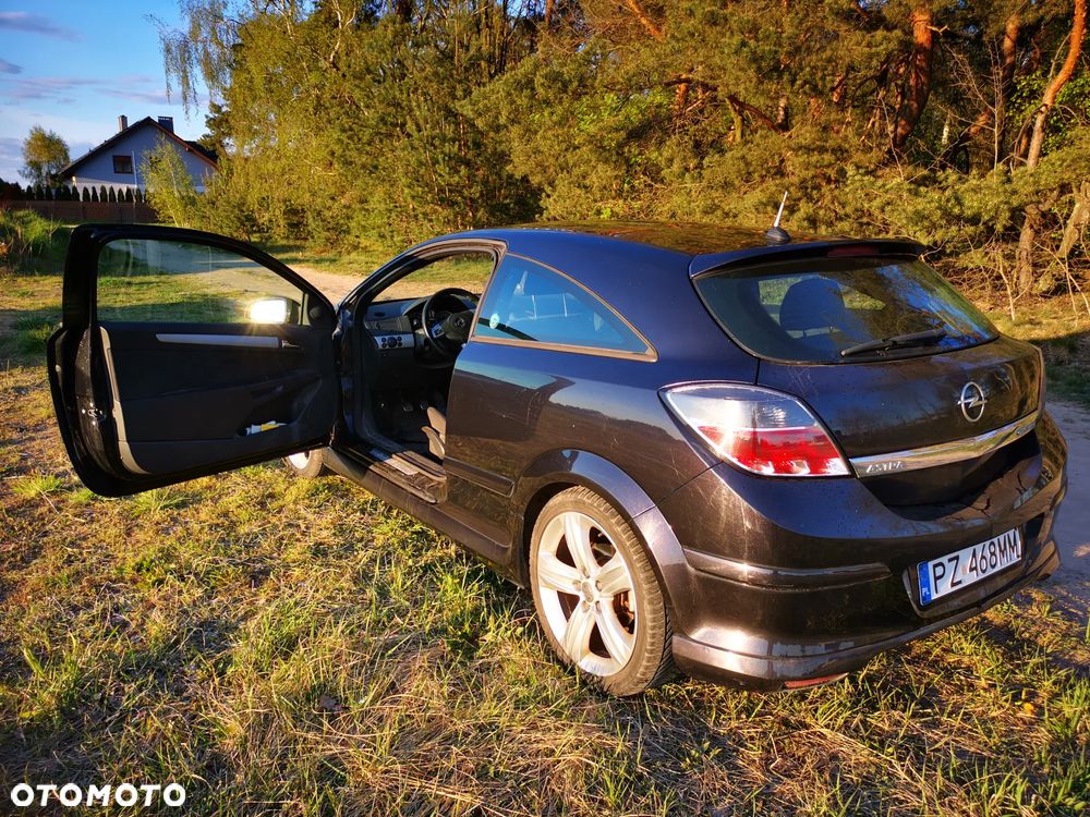 Opel Astra 1.6 Turbo Sport - 4