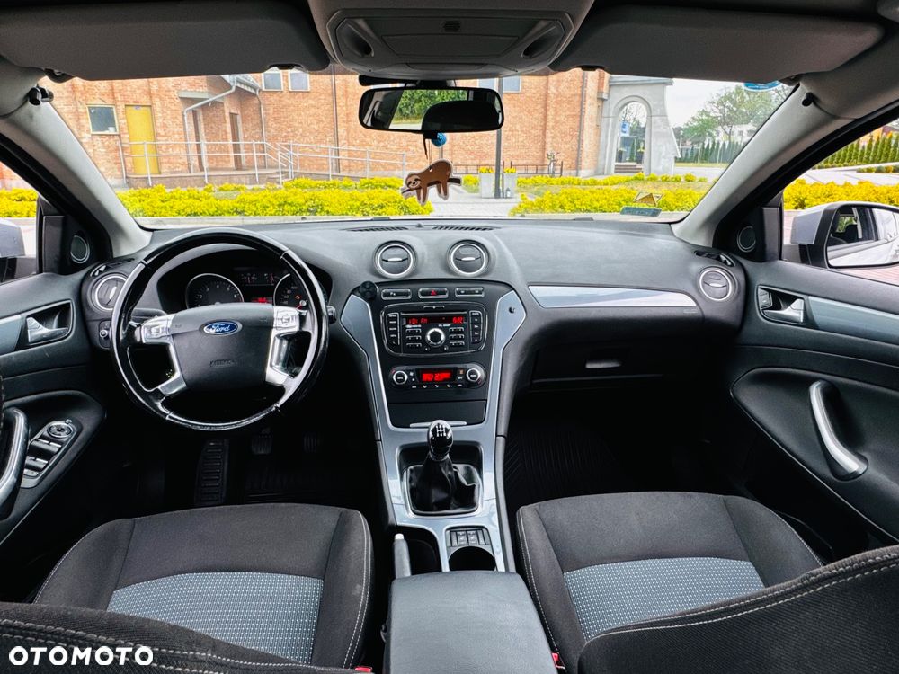Ford Mondeo 1.6 Gold X - 17