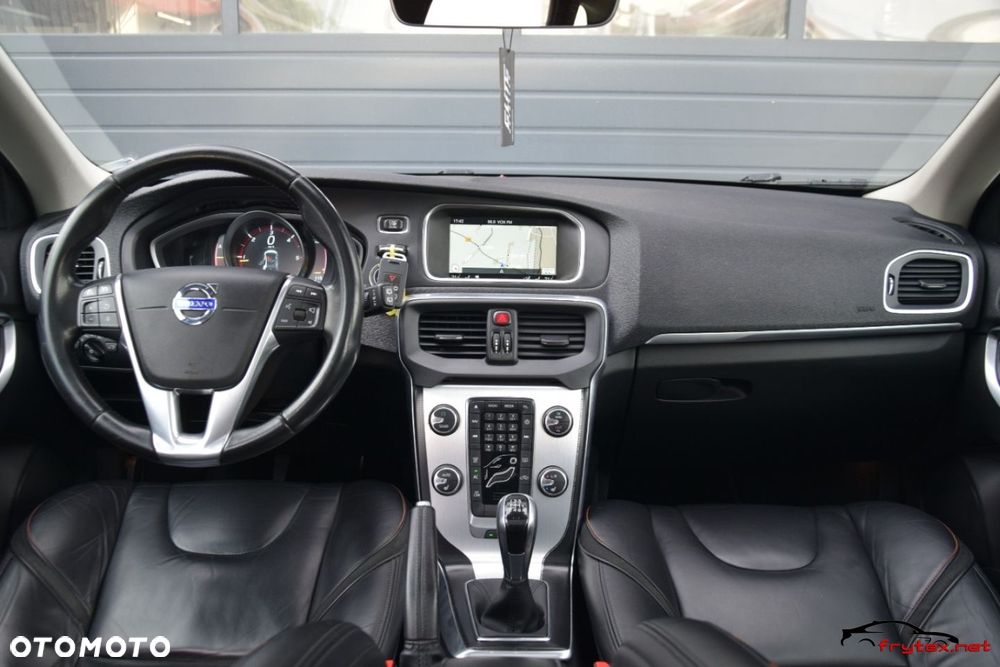 Volvo V40 - 33