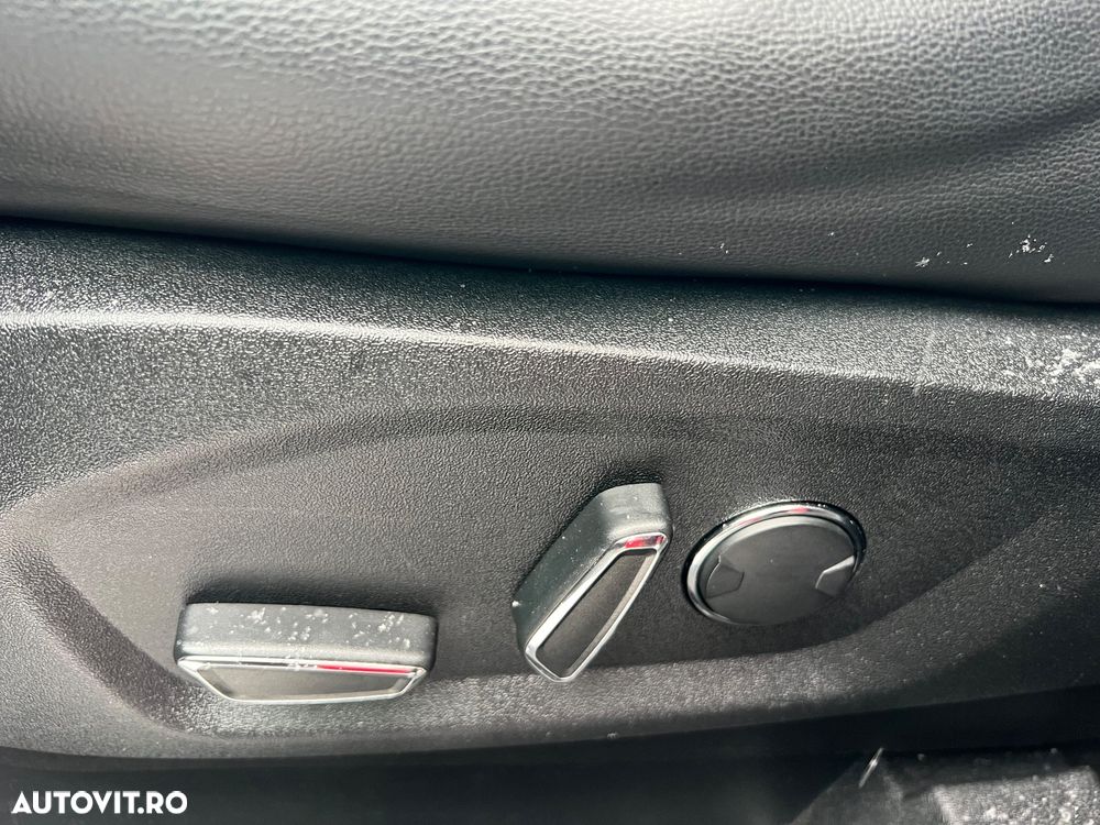 Ford S-Max 2.0 TDCi Powershift Titanium - 8