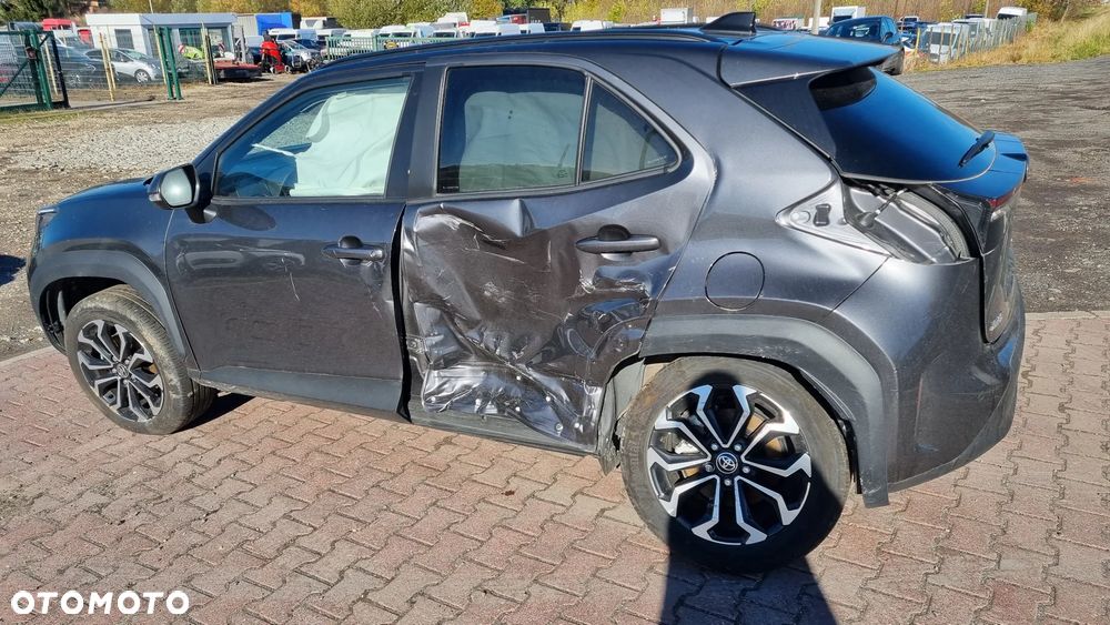 Toyota Yaris Cross 130 1.5 VVT-i AWD-i Style Plus - 17