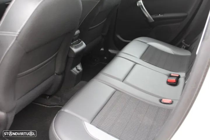 Peugeot 2008 1.2 PureTech Allure - 44