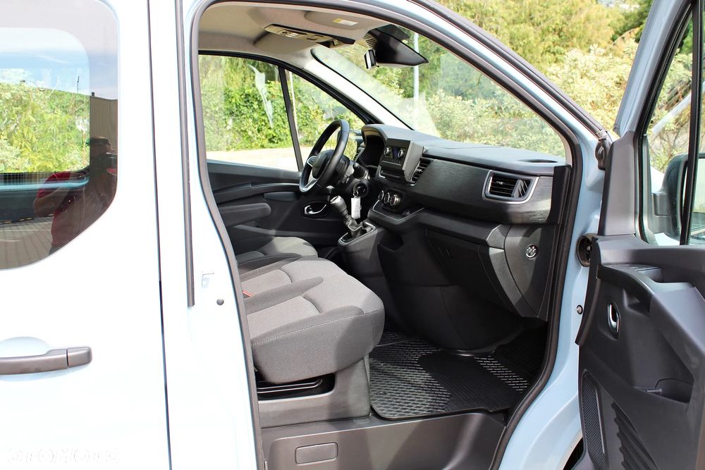 Renault Trafic - 17