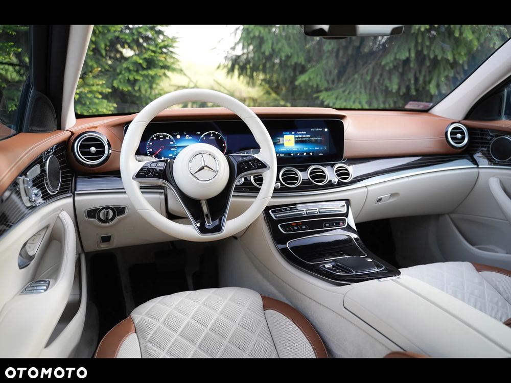 Mercedes-Benz Klasa E 400 d 4-Matic AMG/Avantgarde - 30