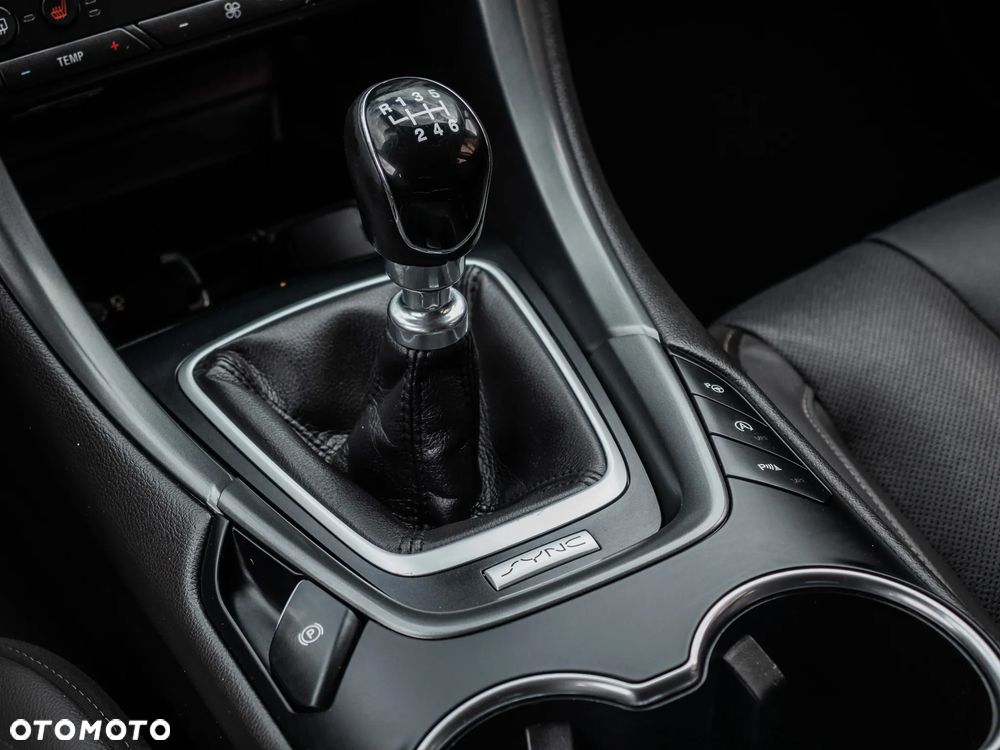 Ford Mondeo 2.0 TDCi STart-Stopp Titanium - 25