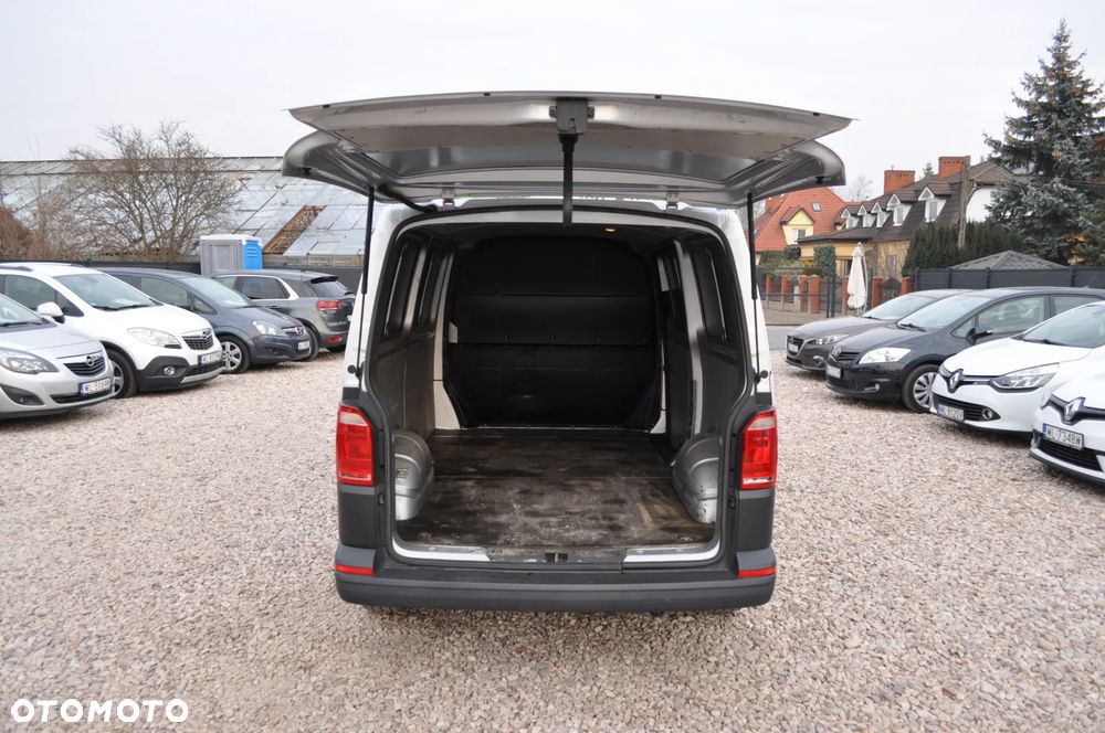 Volkswagen Transporter - 16
