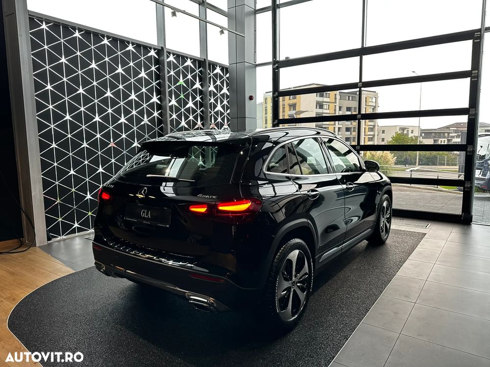 Mercedes-Benz GLA 220 4MATIC MHEV Aut. - 3