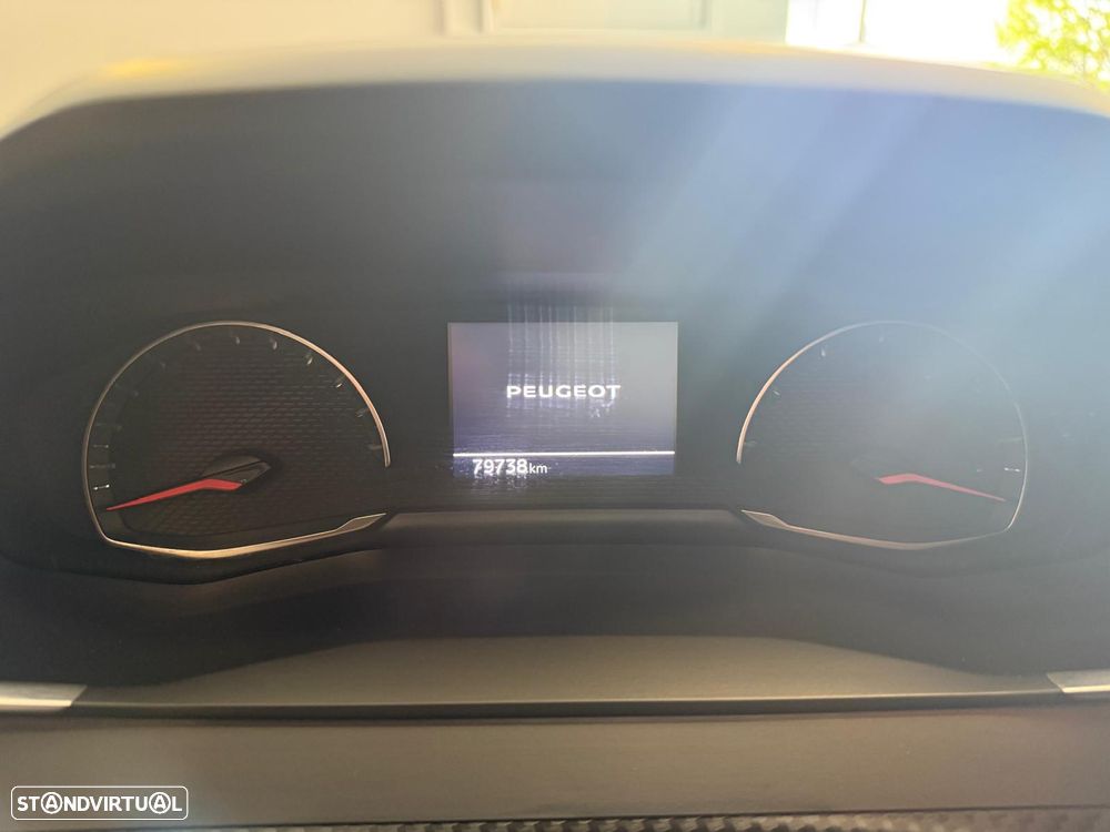 Peugeot 208 PureTech 100 EAT8 Allure Pack - 9