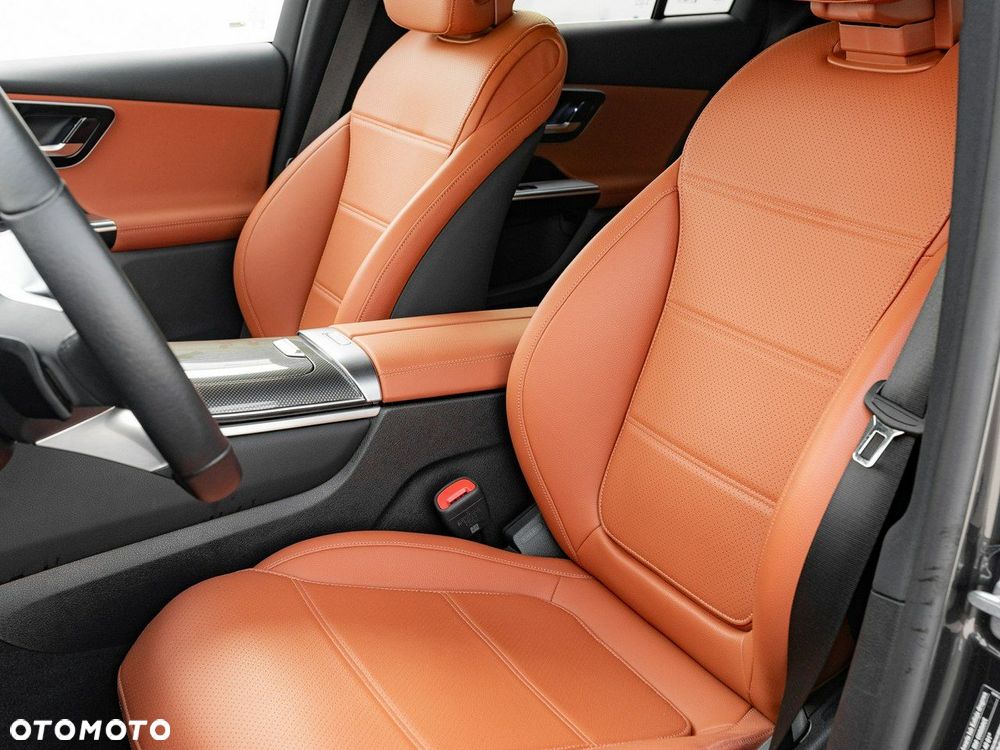 Mercedes-Benz GLC - 14