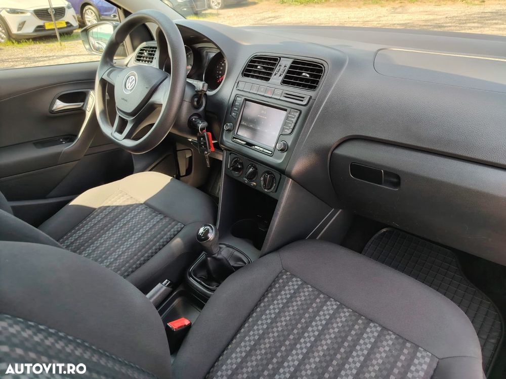 Volkswagen Polo 1.0 (Blue Motion Technology) Trendline - 14