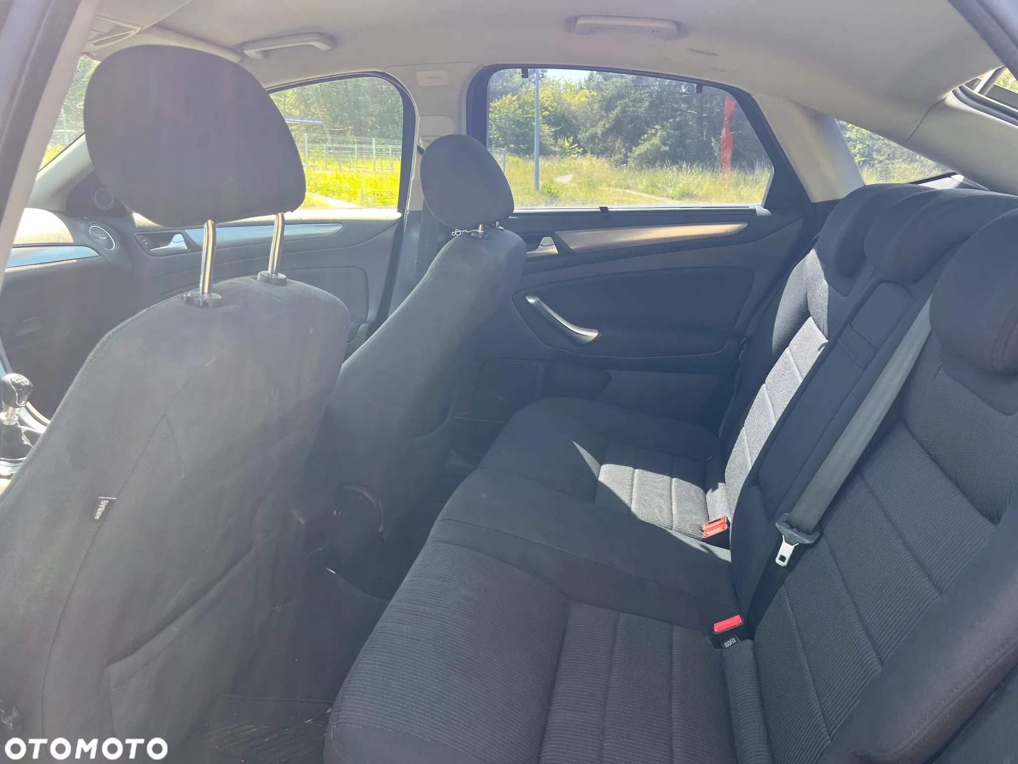 Ford Mondeo 2.0 TDCi Ambiente - 12