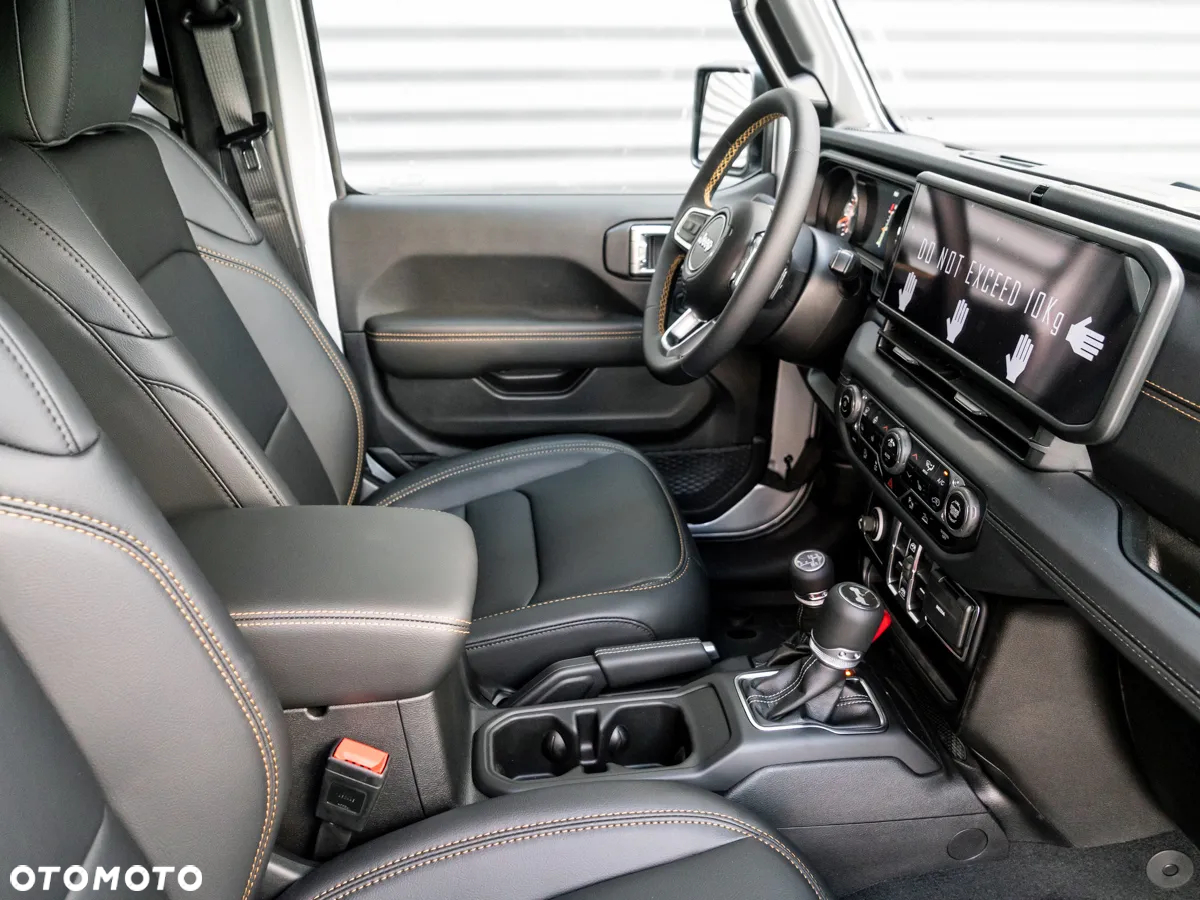 Jeep Wrangler Unlimited GME 2.0 Turbo Sahara - 11