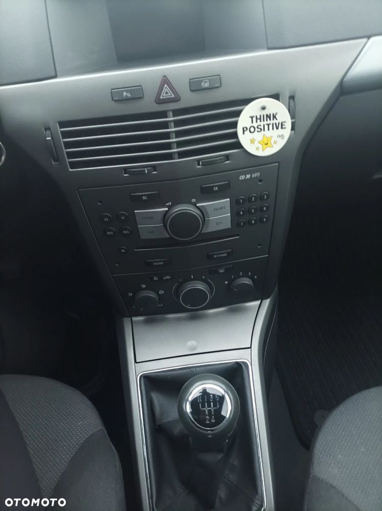 Opel Astra 1.6 - 7