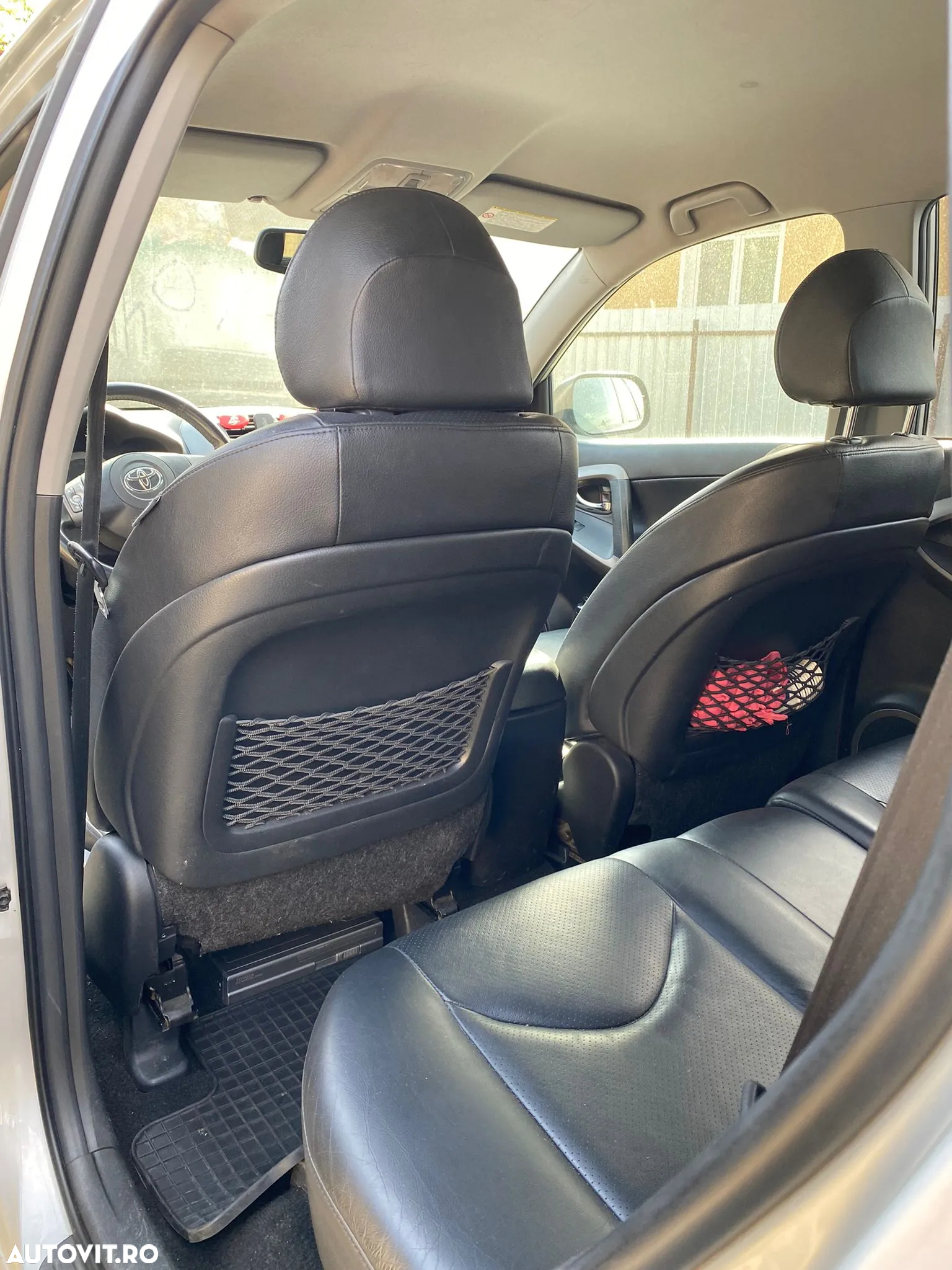 Toyota RAV4 2.2 D-CAT 4x4 Sol - 9