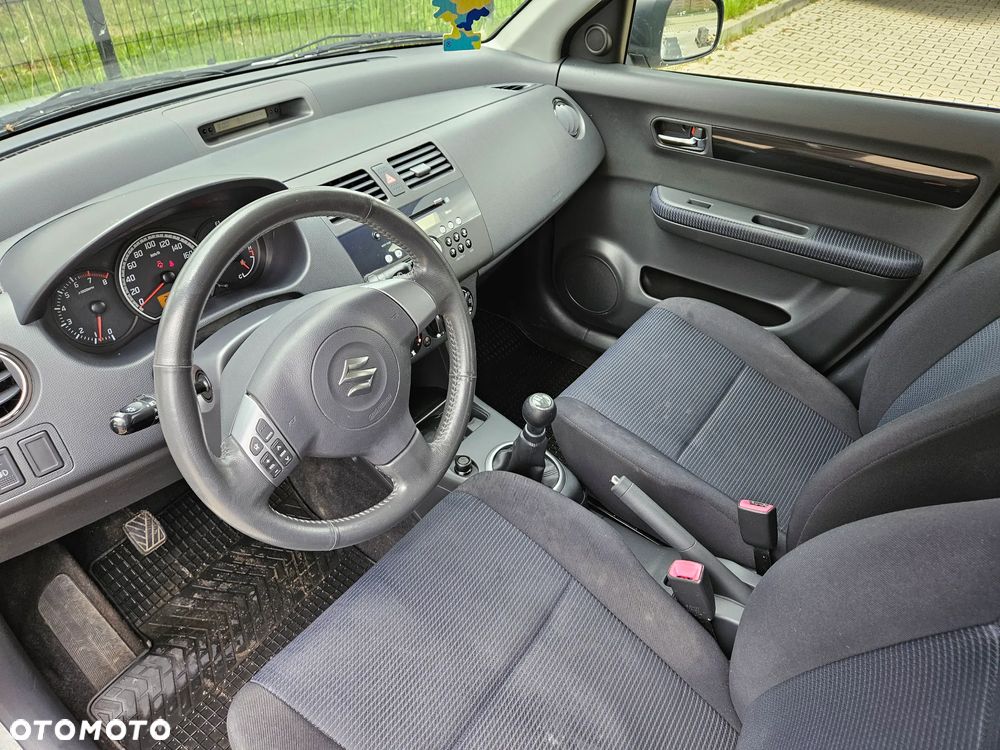Suzuki Swift 1.3 4x4 Comfort - 9