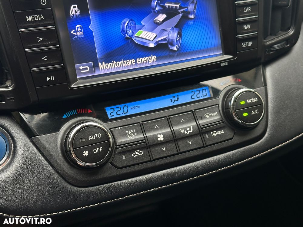 Toyota RAV4 - 16