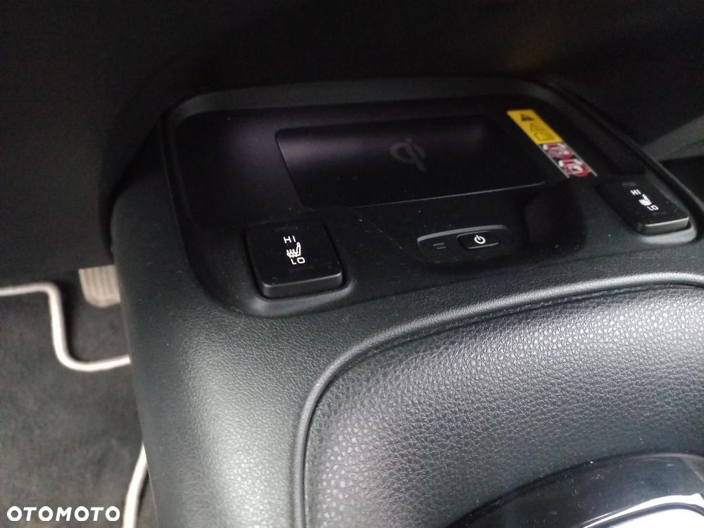 Toyota Corolla 1.8 Hybrid Style - 19