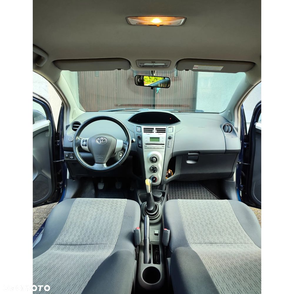 Toyota Yaris 1.0 Luna A/C - 8