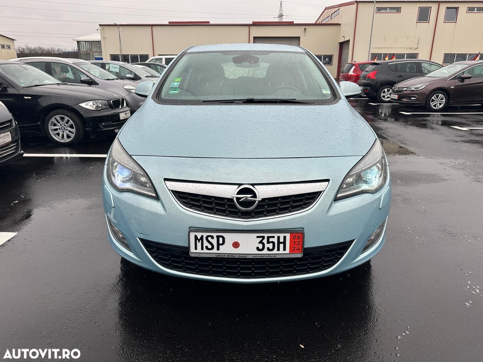 Opel Astra 1.7 CDTI DPF Design Edition - 1