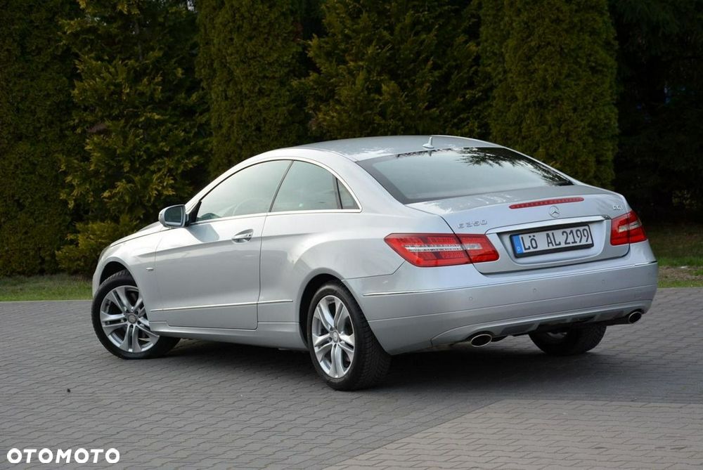Mercedes-Benz Klasa E 350 CGI BlueEffICIENCY - 5