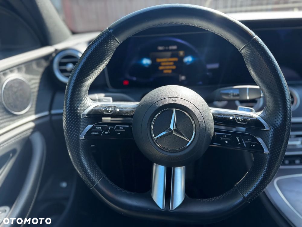 Mercedes-Benz Klasa E 220 d 4-Matic AMG/Avantgarde - 6