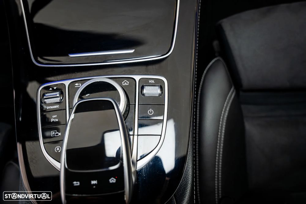 Mercedes-Benz E 220 d AMG Line - 57