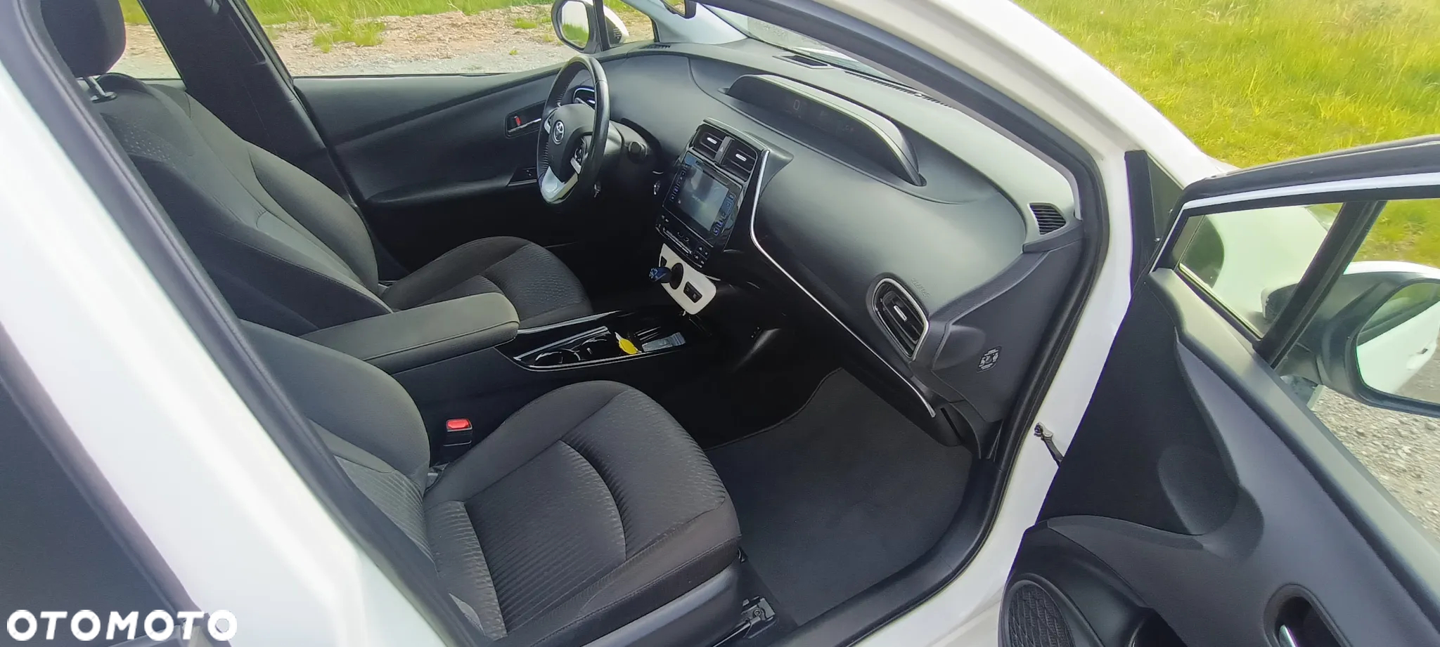 Toyota Prius 1.8 Hybrid Prestige - 19