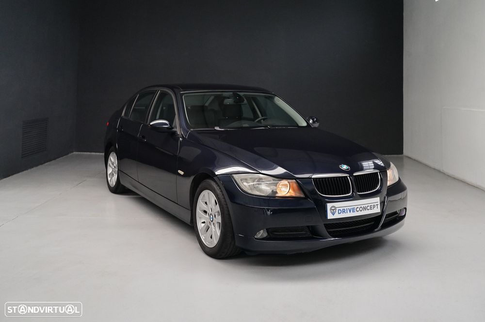 BMW 318 d Navigation - 1