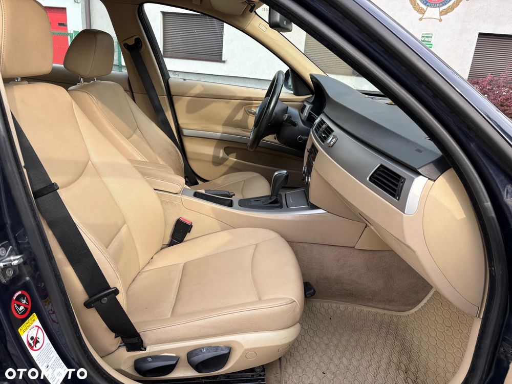 BMW Seria 3 320d DPF - 8